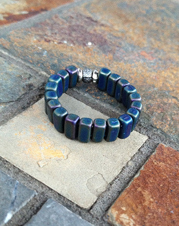 quaryd brick ring—satin teal with iridescent iris
