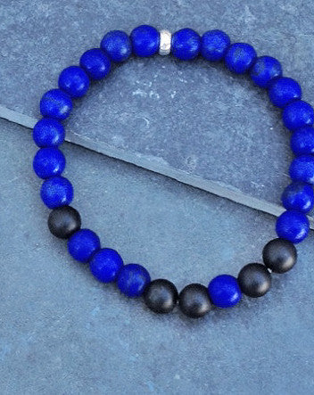 quaryd 8mm wristwear in matte black onyx & cobalt howlite-feature