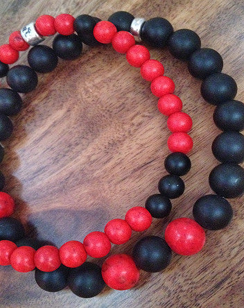 quaryd 6mm wristwear in scarlet howlite & matte black onyx-feature