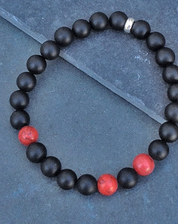 quaryd 8mm wristwear in matte black onyx & cardinal magnesite