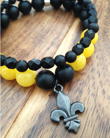 quaryd 10mm wristwear in matte black onyx and sun jade–feature