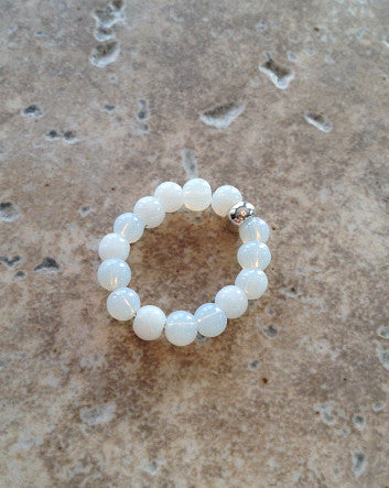 quaryd ring—white onyx