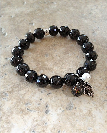 10mm quaryd bracelet with tru.gigs: genuine black onyx & scroll drop with leaf mix-feature