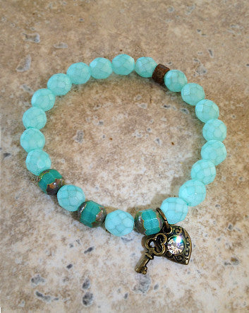 8mm quaryd bracelet with tru.gigs: turquoise, mint crystal with heart & key-feature